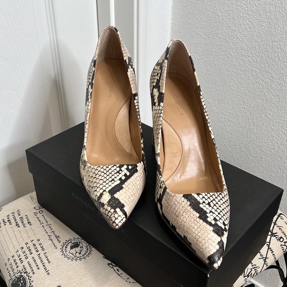 Banana Republic Women’s High Heel Shoe. Snake Print Design. All Leather. New - Picture 9 of 17